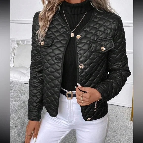 Cozy  black button up quilt jacket - Picture 5 of 5